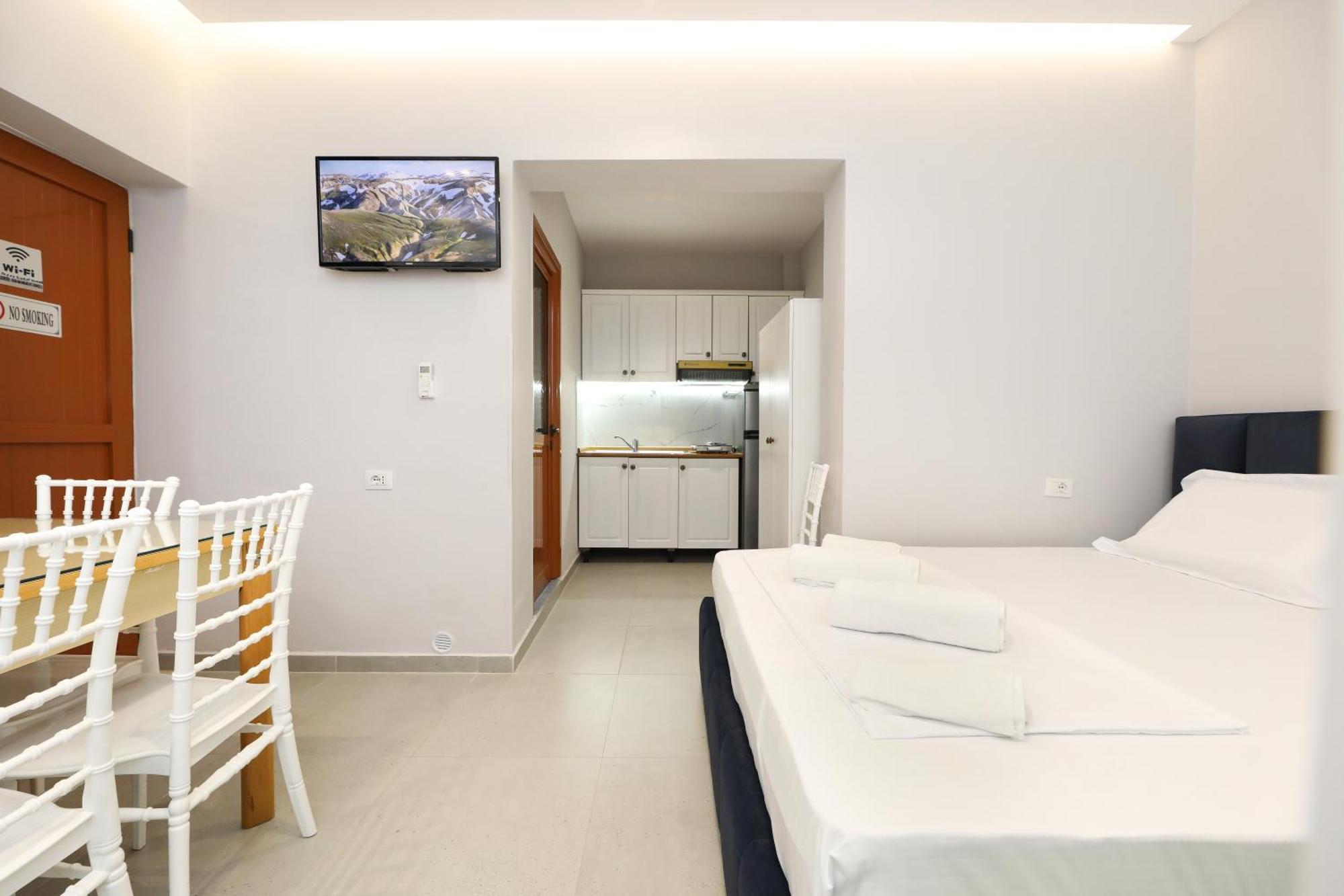 Feliz - Premium With Free Private Parking Gasthof Vlorë