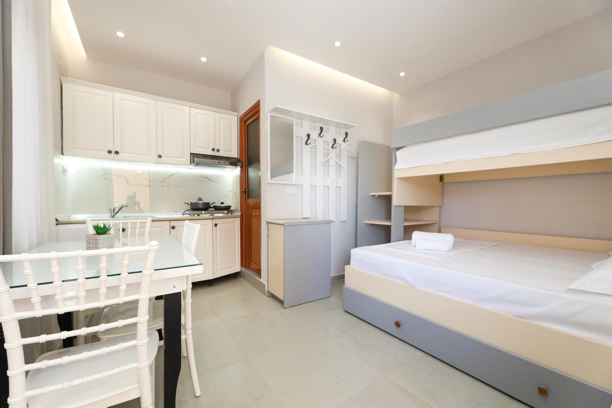 Gasthof Feliz - Premium With Free Private Parking Vlorë